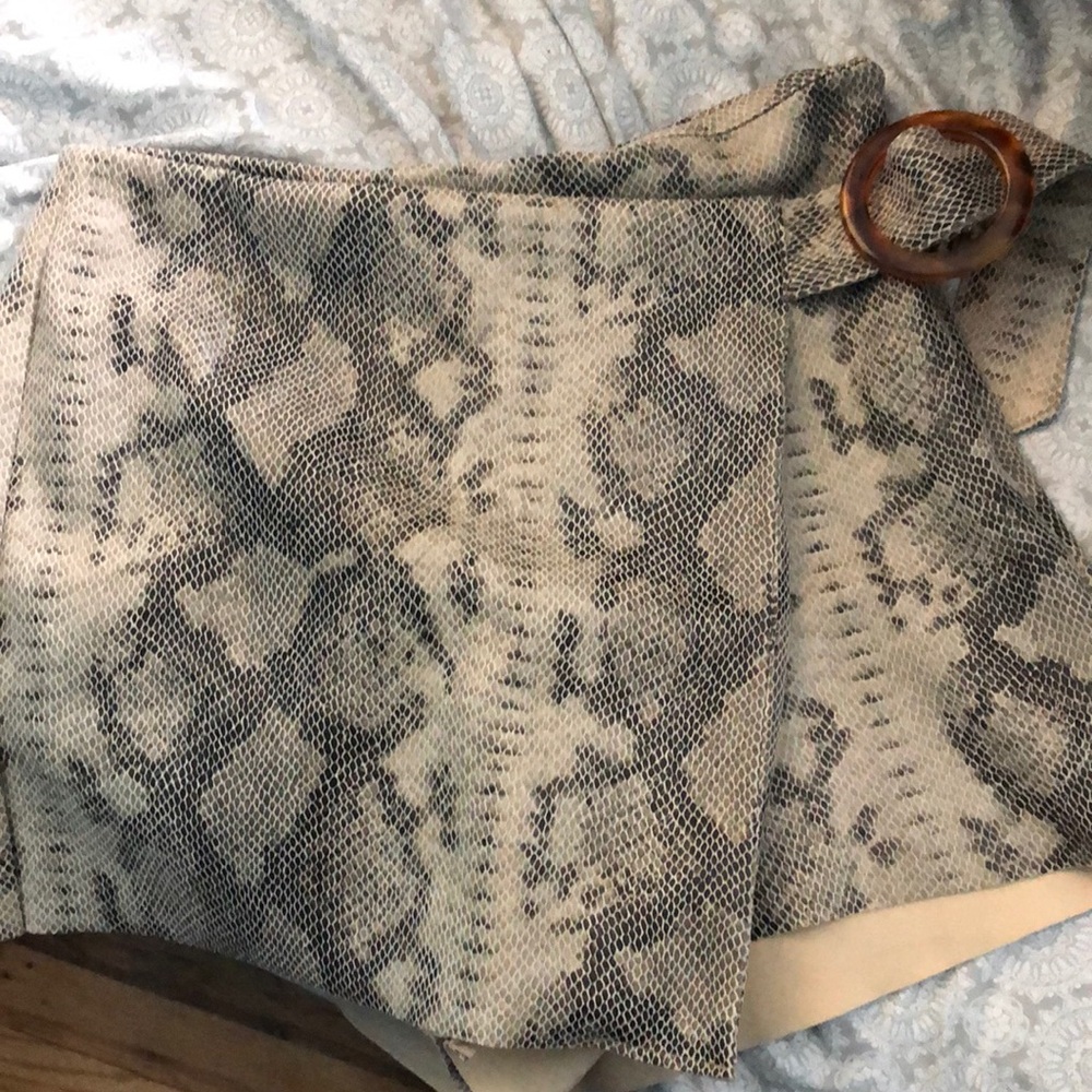 Zara snake skin skort